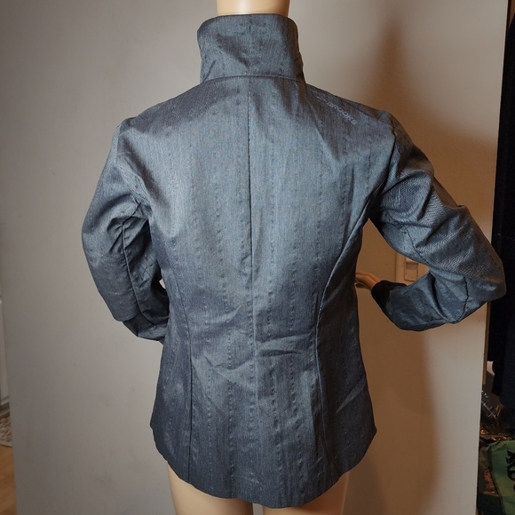 Brooks PureProject Shelter Womens Jacket Grey Herringbone. small. Reflective - Picture 14 of 16